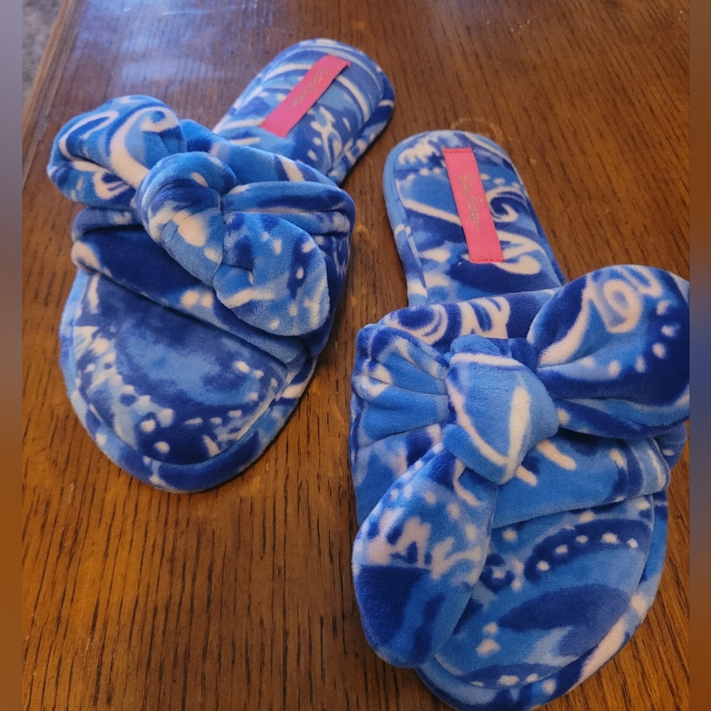 Barely Worn Lilly Slippers